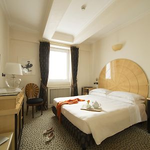 Kamer met een King Size Bed